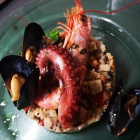 Panzanella di mare, in doppia consistenza