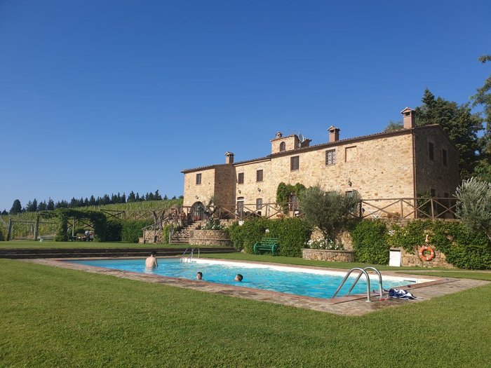 Agriturismo Vernianello,Chianti accommodation with pool near