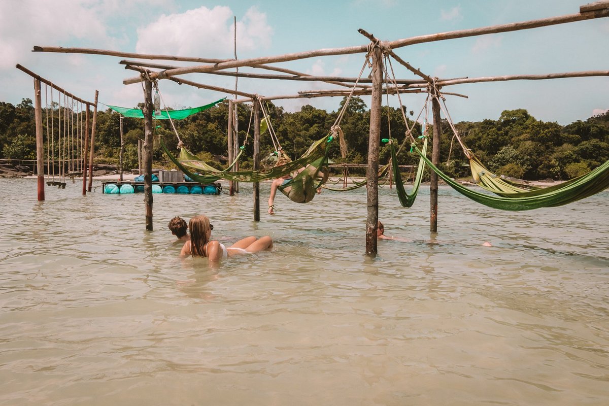 Badezimmer ohne Ablagen und mit kaputtem Klobrett - Picture of Monkey  Island, Koh Rong - Tripadvisor