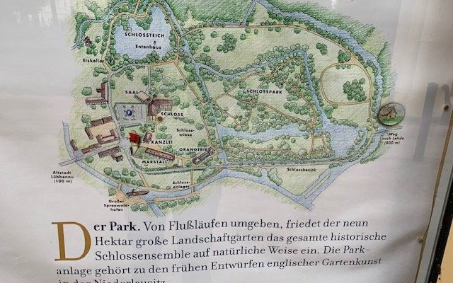 Übersicht Hotel und Parkanlage