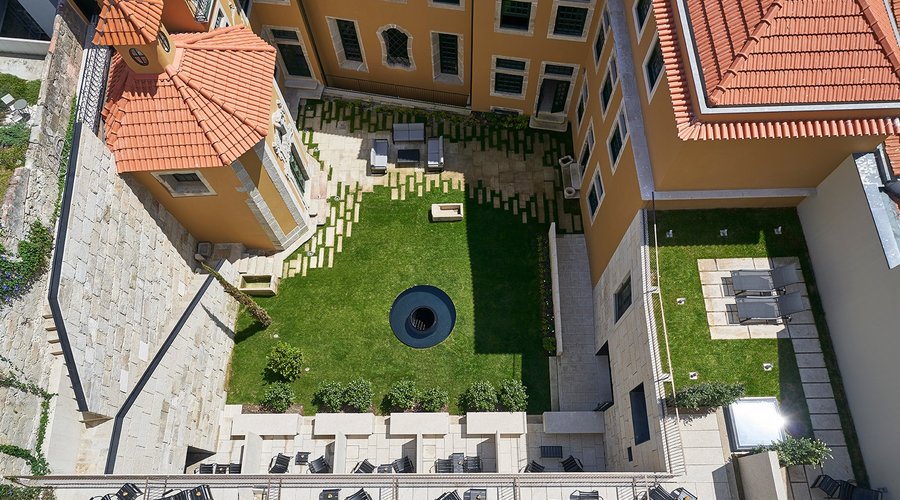 PortoBay Flores Hotel