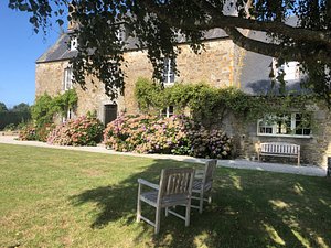 LE DOMAINE DE BELLEVILLE - Prices & B&B Reviews (France/Dragey Ronthon ...