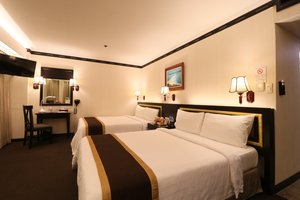 Room & Suite