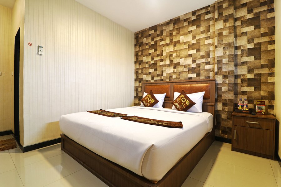 RAY INN HOTEL (AU16) 2022 Prices & Reviews (Tebing Tinggi, Indonesia