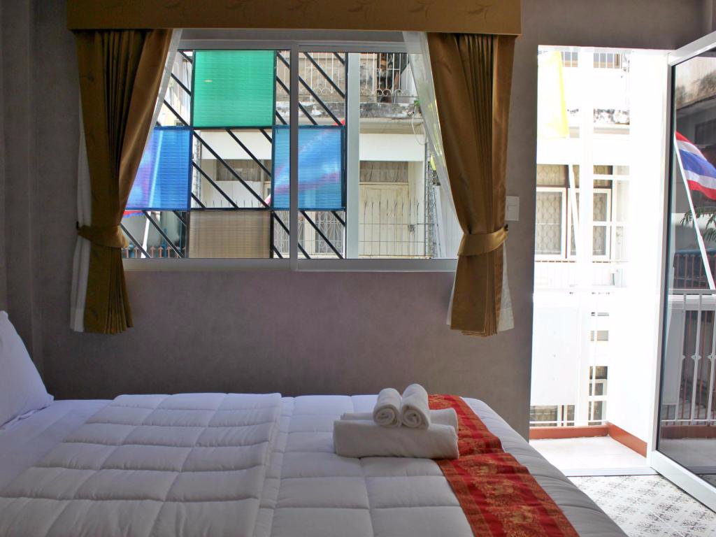 OYO 332 EVEREST BOUTIQUE HOTEL Lodge Reviews Bangkok Thailand