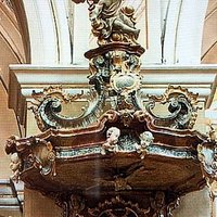 Particolare dei decori lignei !