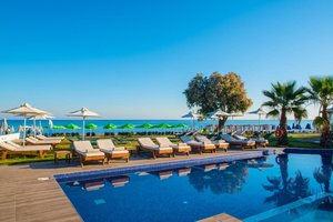 Piscine et plage