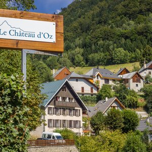 Le Château d'Oz is in the village of Oz en Oisans