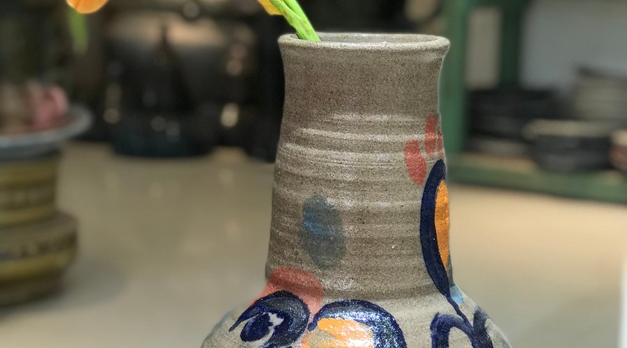 Unique artistic Ceramic Vase of Gom Chi