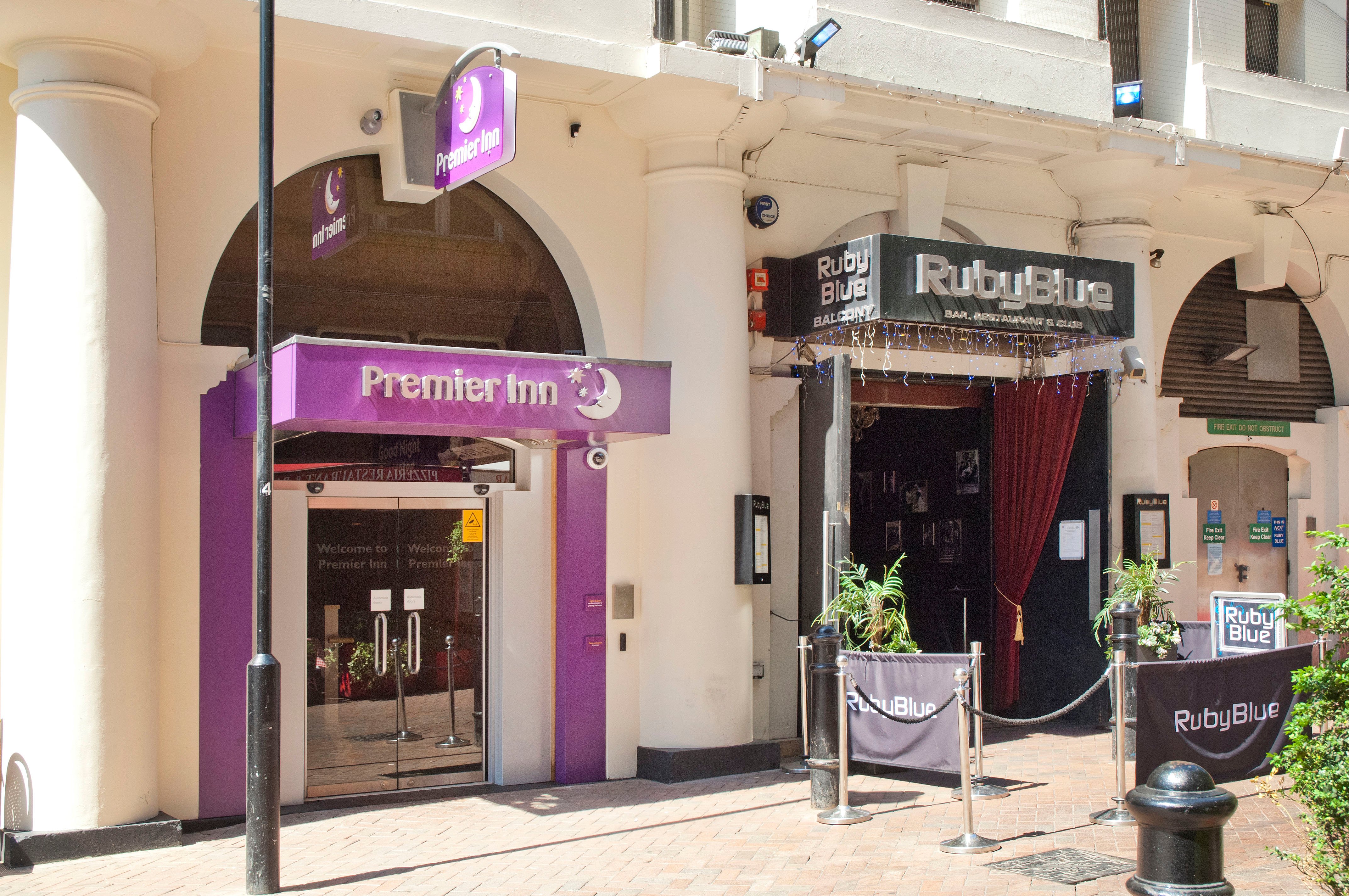 Premier Inn London Leicester Square Hotel England UPDATED 2024