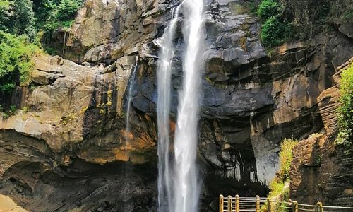 Walking 🚶  Wonderful 😍  Waterfall 🏞️  #Holiday_Tours_With_Arosh whatsapp +94779264088