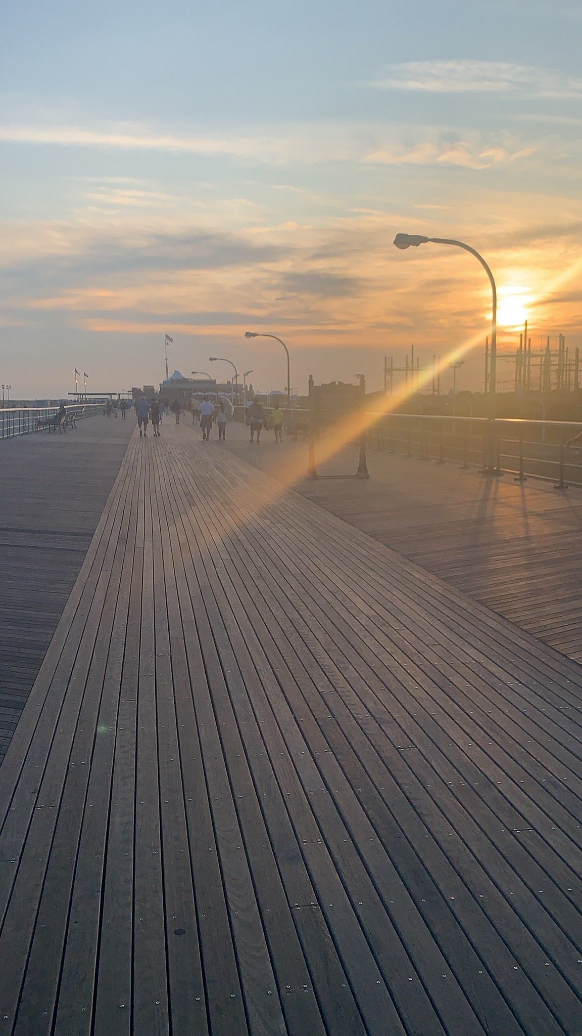 are dogs allowed on jones beach boardwalk