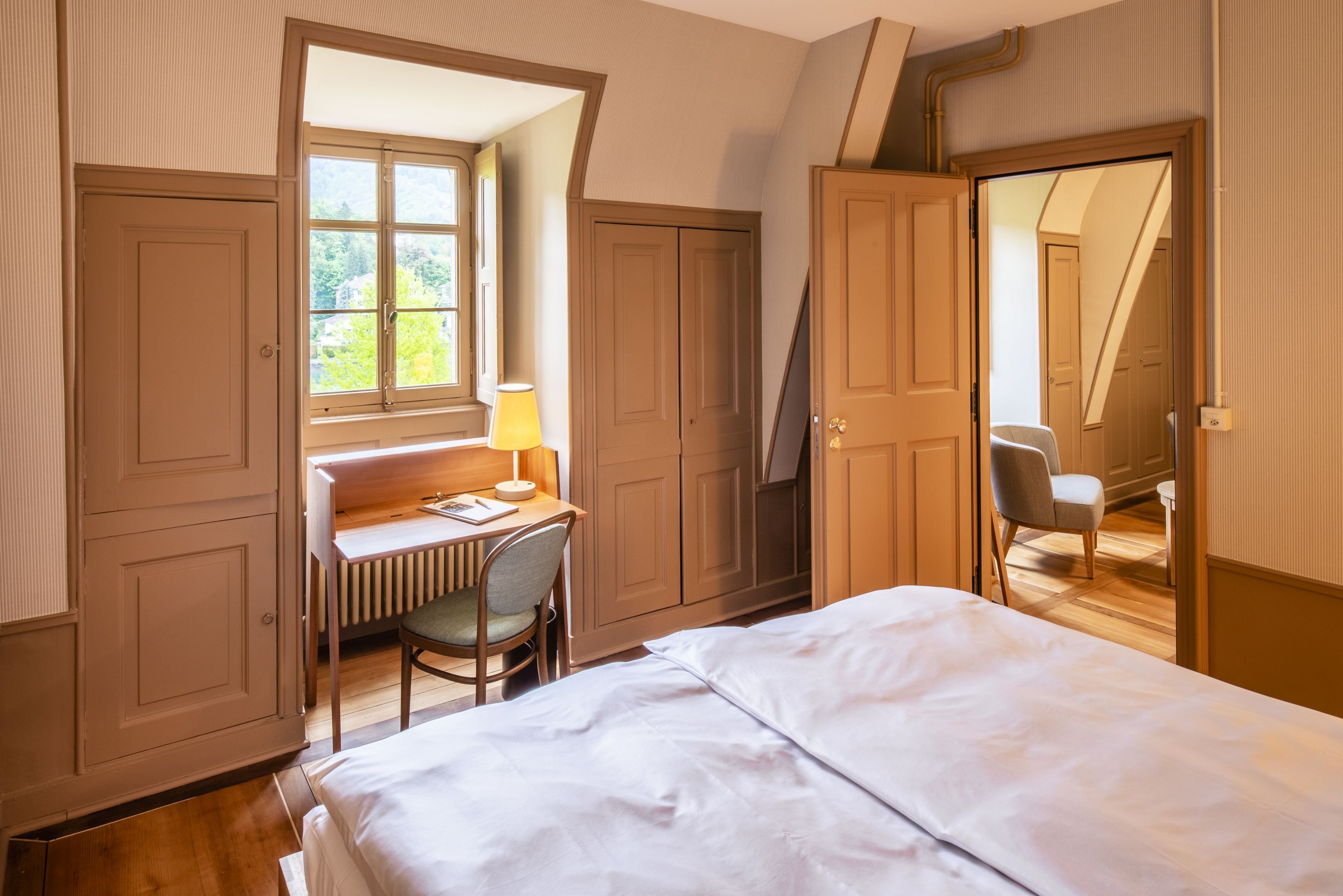 Schloss Schadau Swiss Historic Hotel Rooms: Pictures & Reviews ...