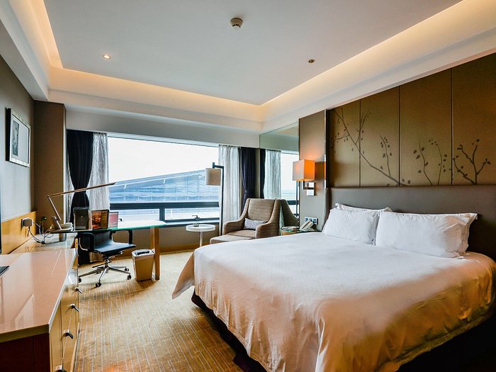 Shanghai HongQiao Airport Hotel in Shanghai: Find Hotel Reviews, Rooms, and  Prices on