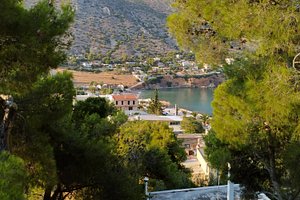 Paralies Oi 5 Kalyteres Epiloges Salamina Tripadvisor