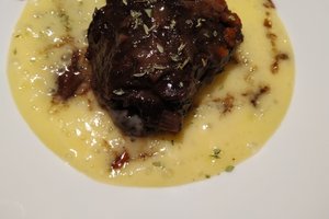餐飲