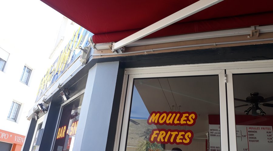 Goutez à leurs moules frites surtout celles au chorizo