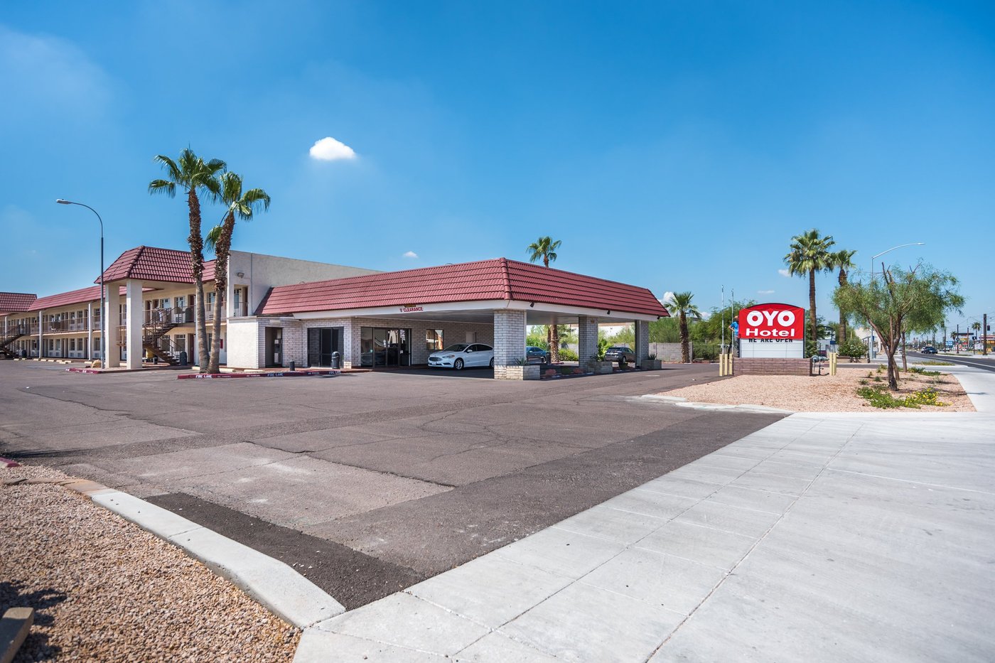 OYO HOTEL MESA AZ DOWNTOWN EAST - Hotel Reviews, Photos, Rate