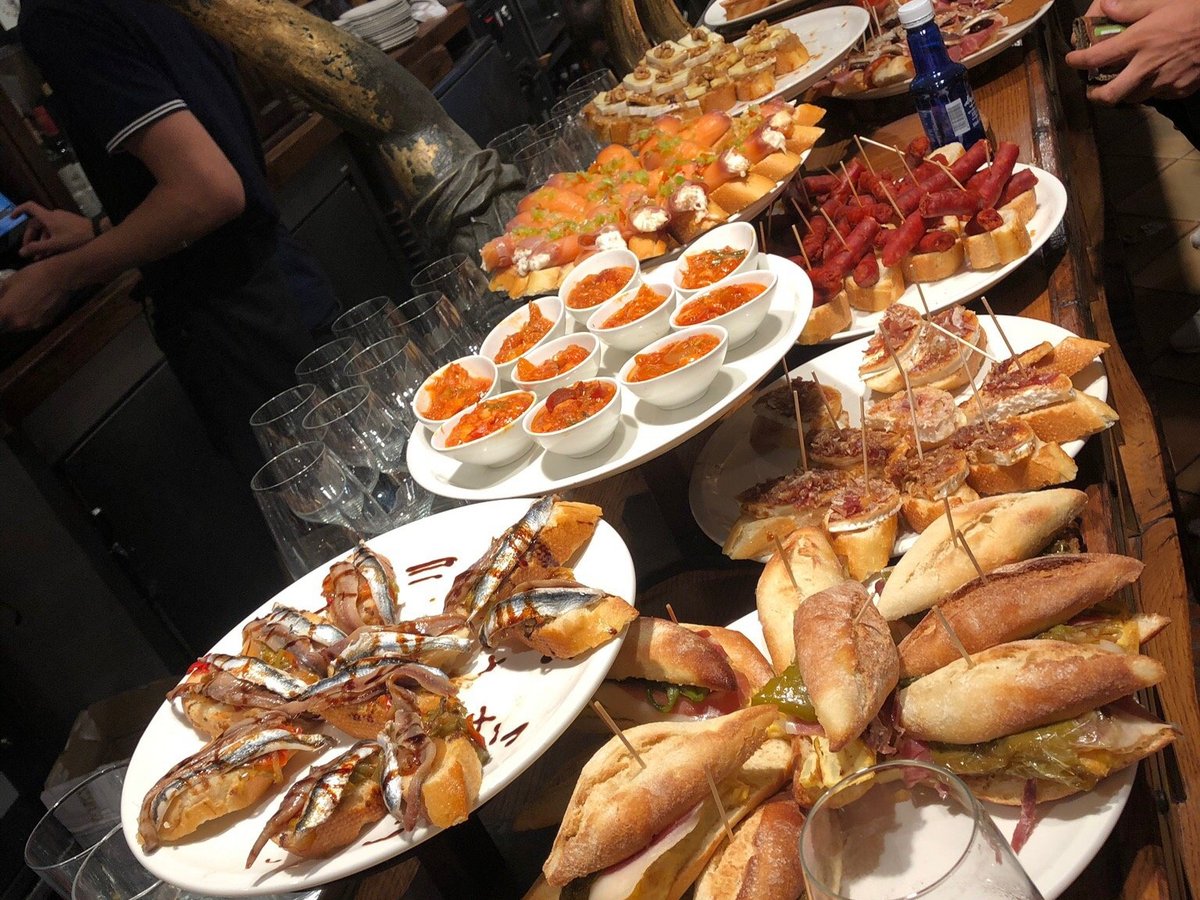 A SAN SEBASTIAN PINTXO CRAWL (San Sebastián - Donostia) - Qué SABER antes  de ir