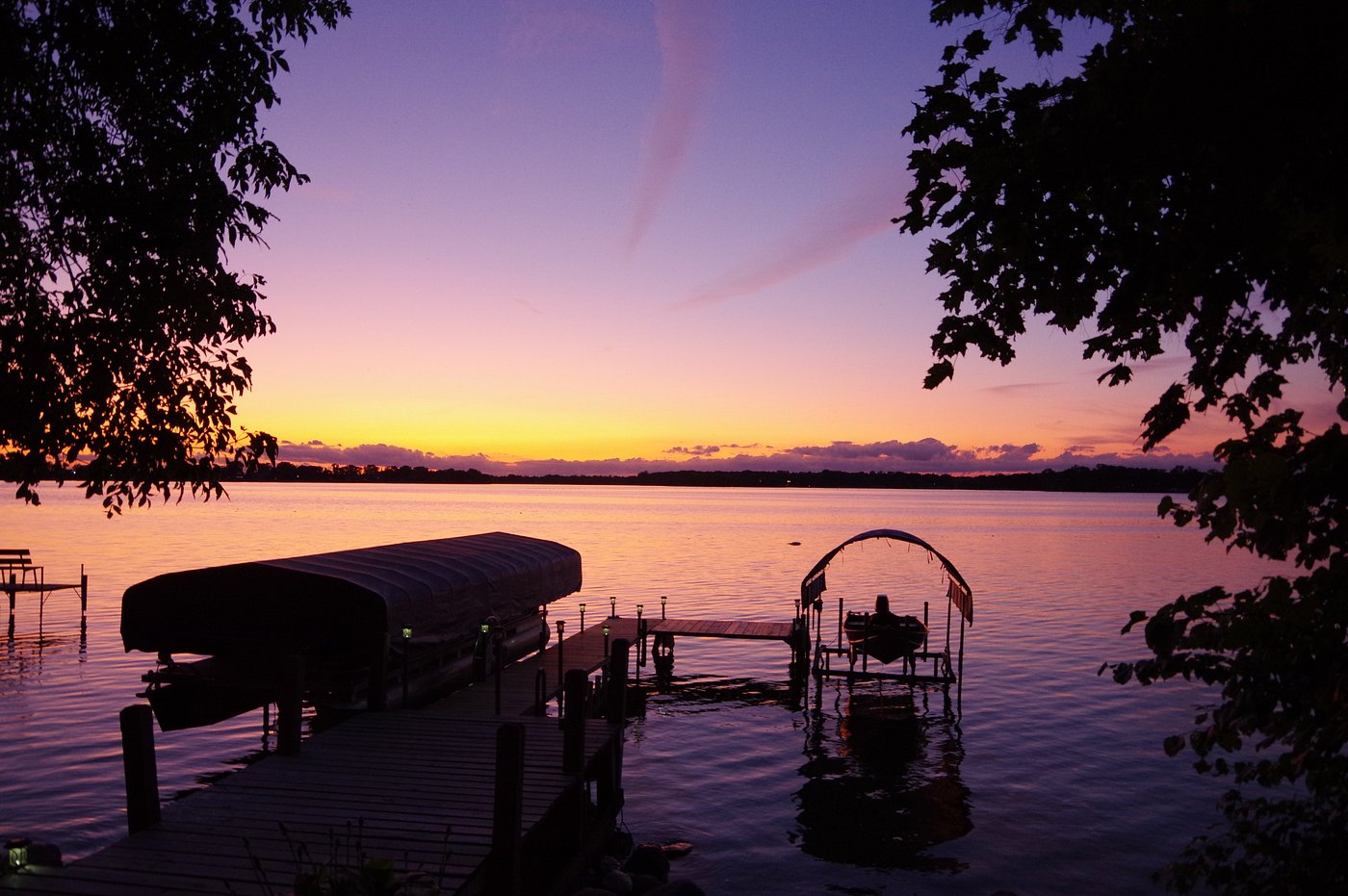 THE SHORES OF FOX LAKE COTTAGES Lodging Reviews (WI)