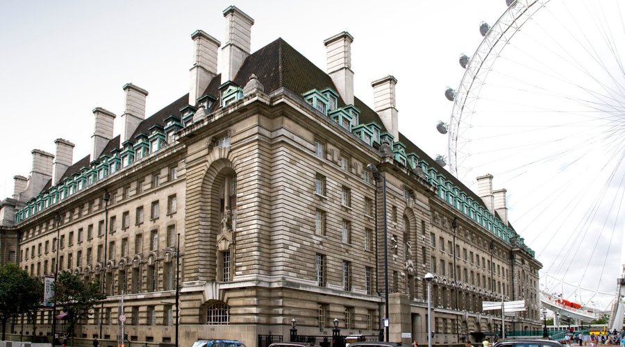 Premier Inn London County Hall hotel