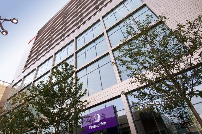 PREMIER INN LONDON STRATFORD HOTEL (AU$145): 2023 Prices & Reviews ...