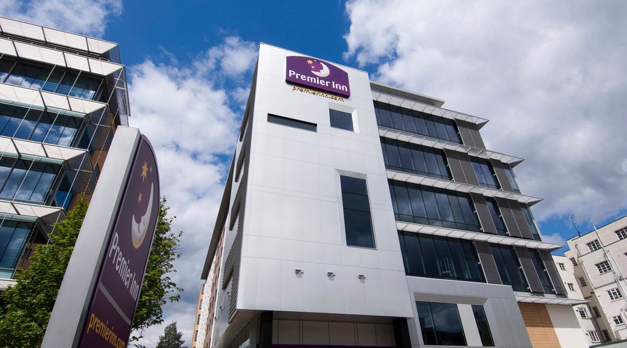 Premier Inn London Ealing hotel exterior