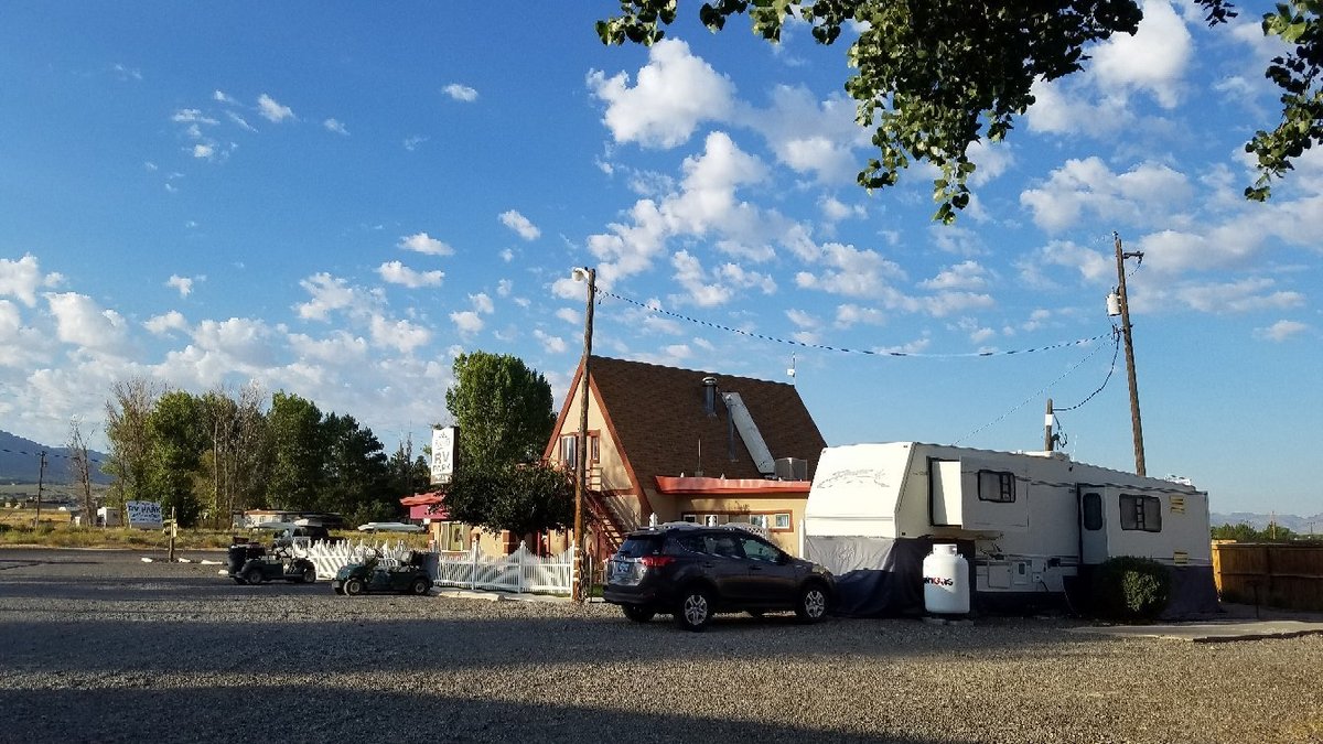 Escape To Nevada’s Hidden Gem: Winnemucca RV Park Adventure!