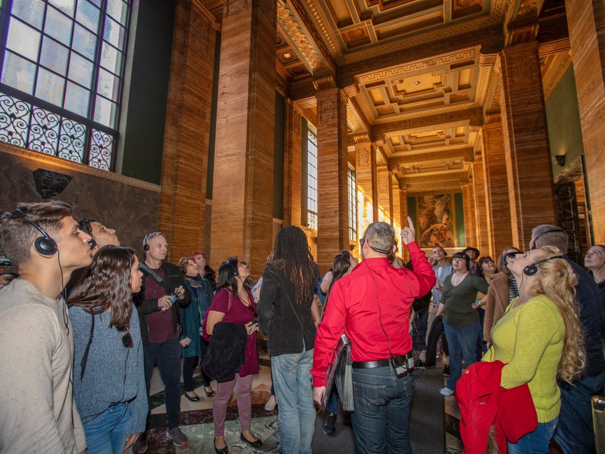 Red Line Tours - Los Angeles Tours & Experiences - The Frolic Room