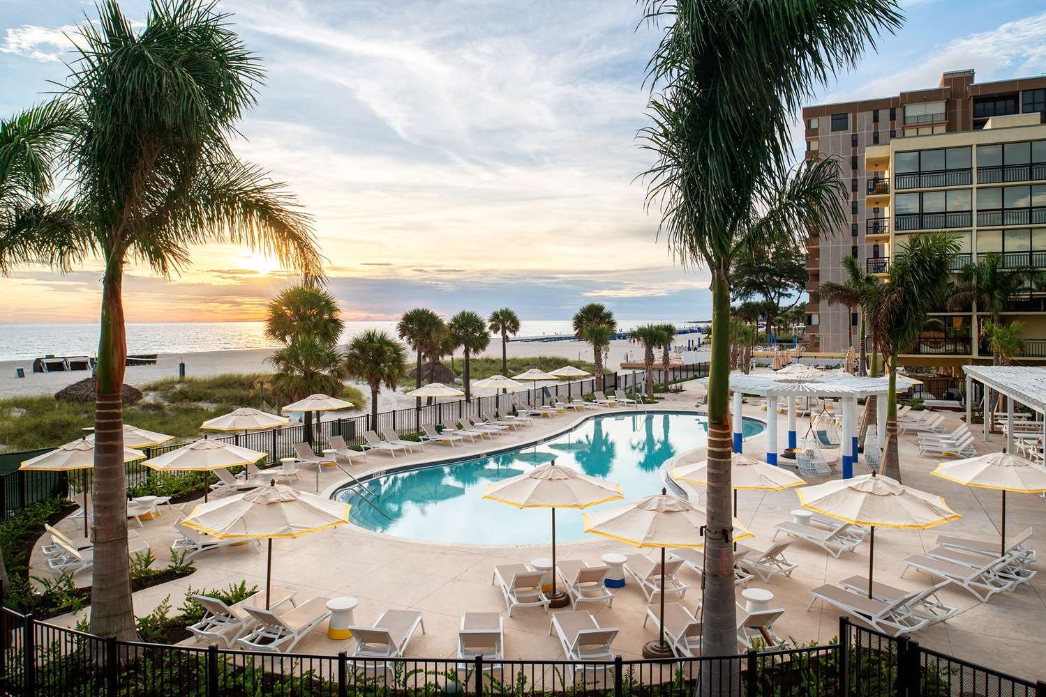 SIRATA ST PETE BEACH $141 ($̶4̶3̶9̶) - Updated 2022 Prices & Resort ...