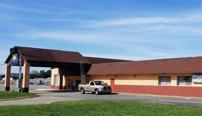 AFFORDABLE INN - Hotel Reviews (Mount Vernon, IL)