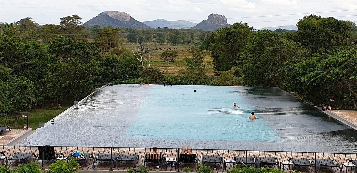 Aliya Resort &amp; Spa, hotel in Anuradhapura
