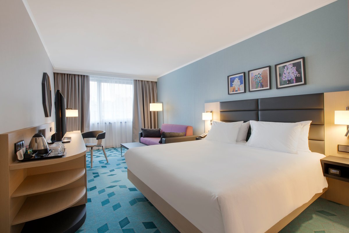 HILTON GARDEN INN BUDAPEST CITY CENTRE $90 ($̶1̶0̶2̶) - Updated 2022 ...