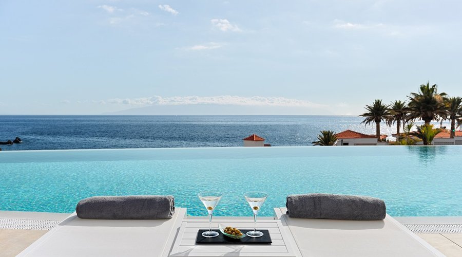 Infinity Pool Area (Adults Club)