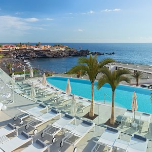 Infinity Pool Area (Adults Club)