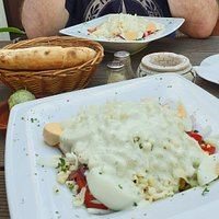 Insalata Primavera, Brot selbstgemacht. Lecker!