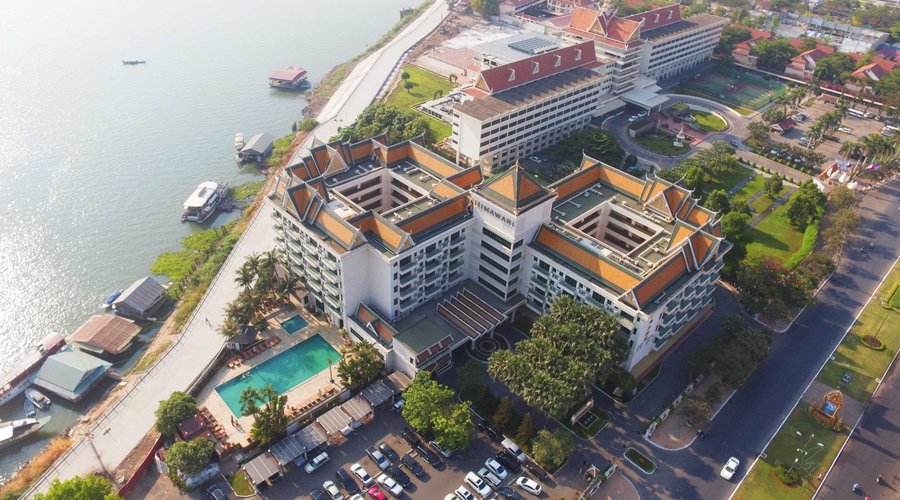 Himawari Hotel Apartments is located at the heart of capital city and is at the confluence of Cambodia’s four major rivers.