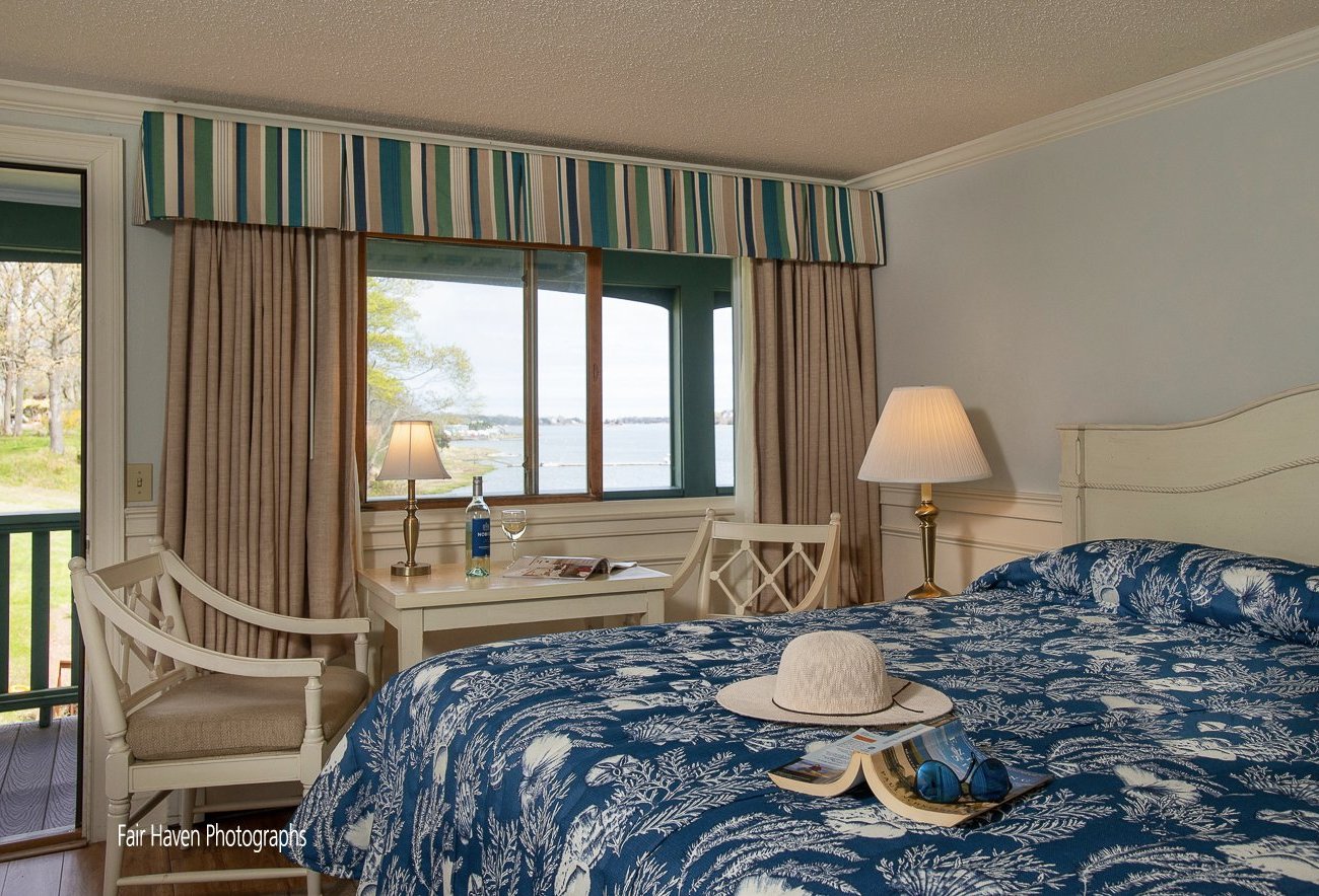 The Cove Motel by null