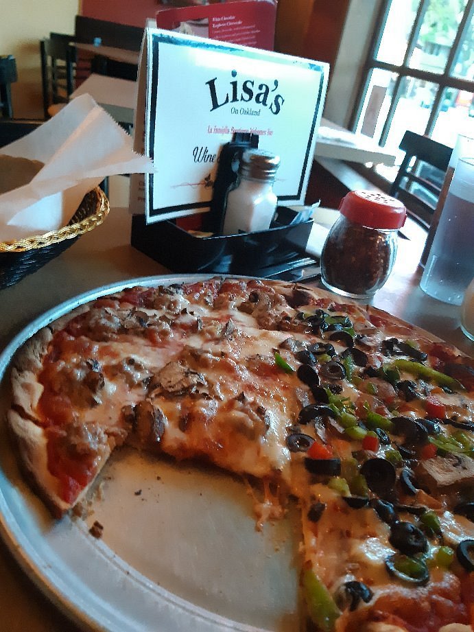 Lisas Pizzeria Milwaukee Upper East Side Menu Prix And Restaurant