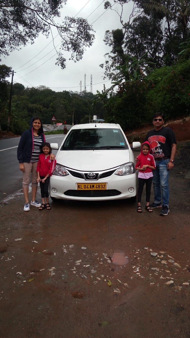 book tourist cab in kochi