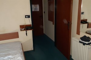 Room & Suite