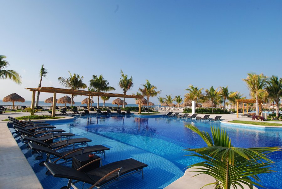 BLUEBAY GRAND ESMERALDA - Updated 2021 Prices, All-inclusive Resort