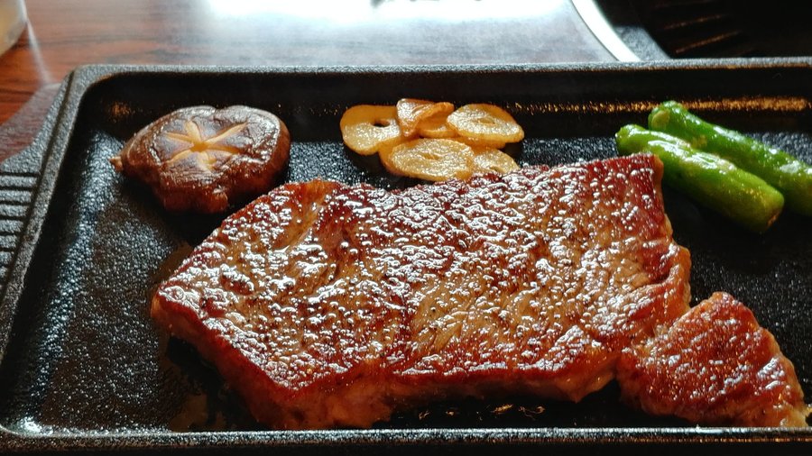 sirloin steak must eat