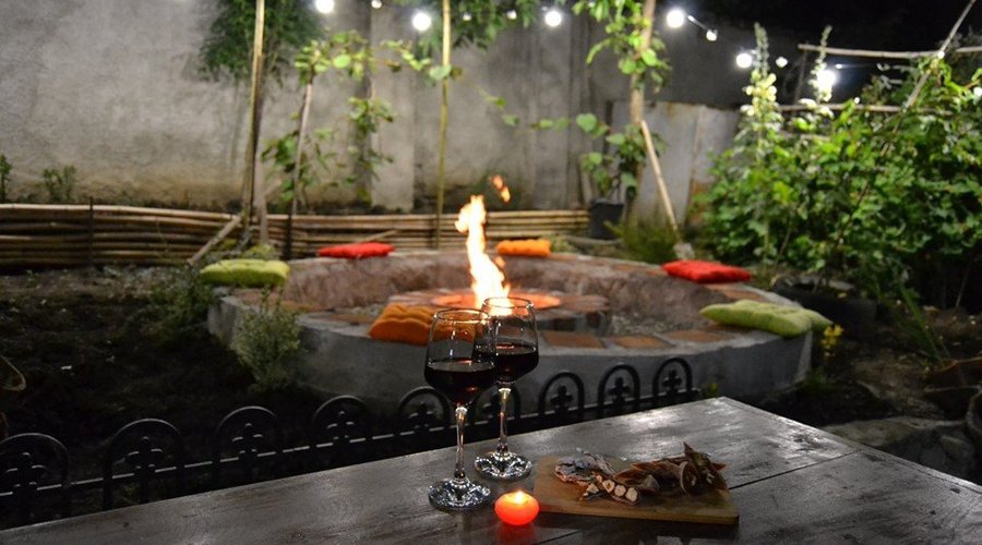 so romantic and cozy place