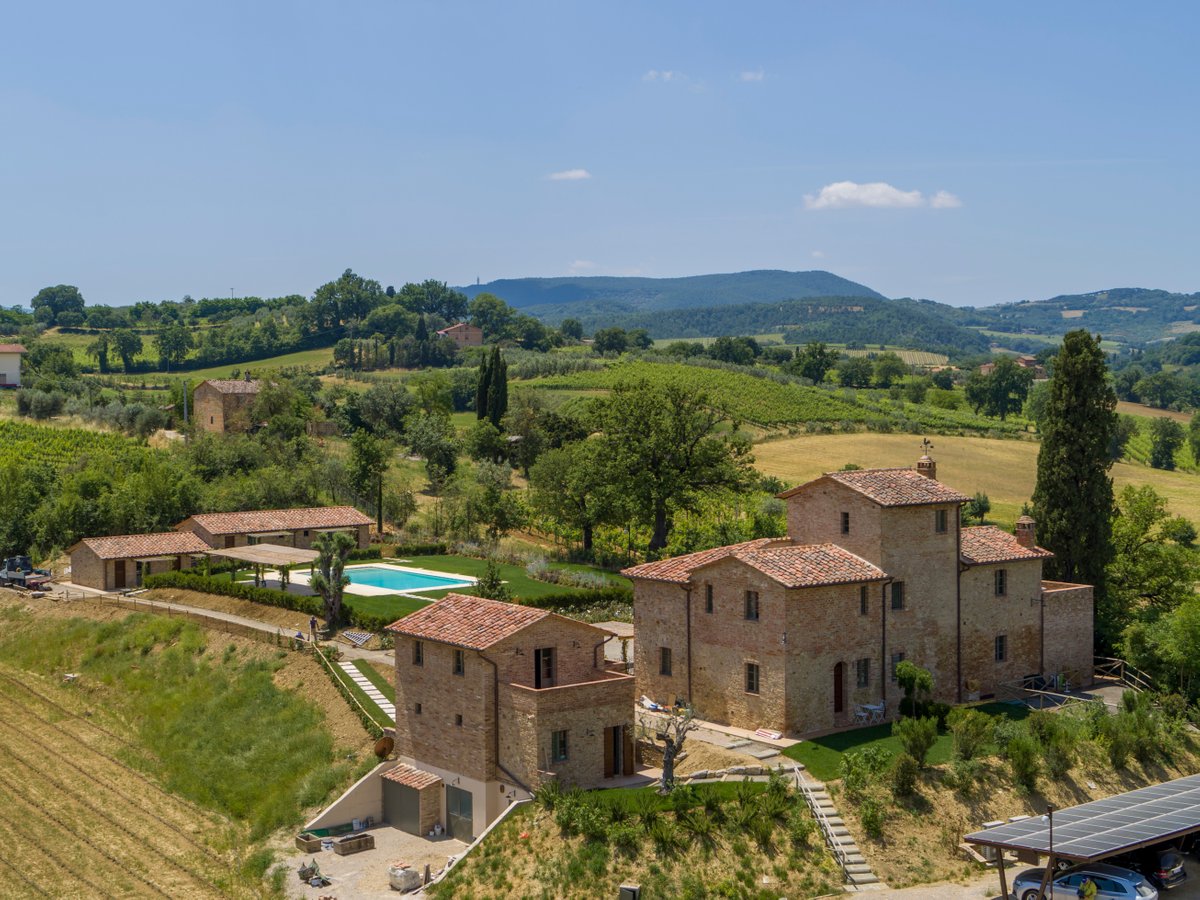 Старый дом увитый плющом. - отзыв о Agriturismo Nobile, Монтепульчано,  Италия - Tripadvisor