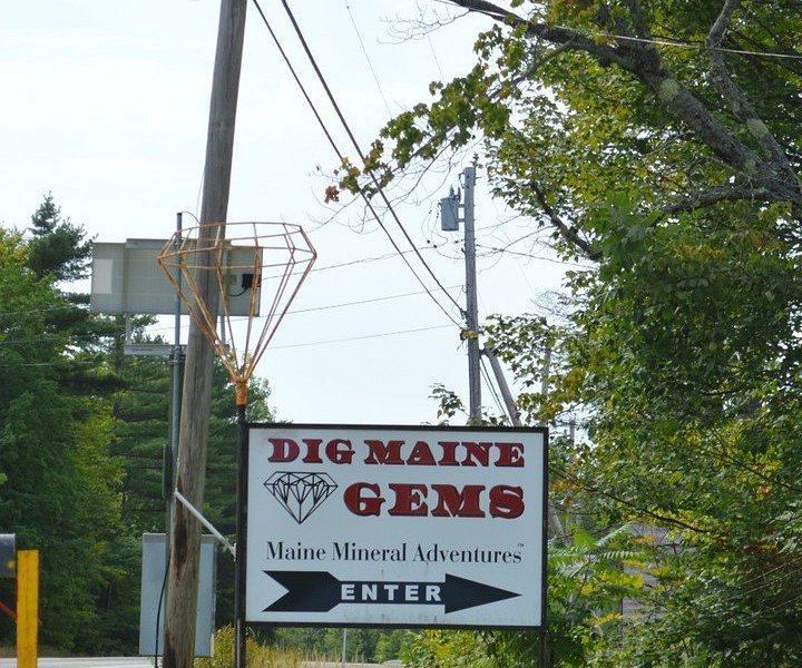 Dig Maine Gems image
