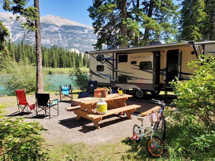 Bow River Campground 데드맨스플랫 호텔 리뷰