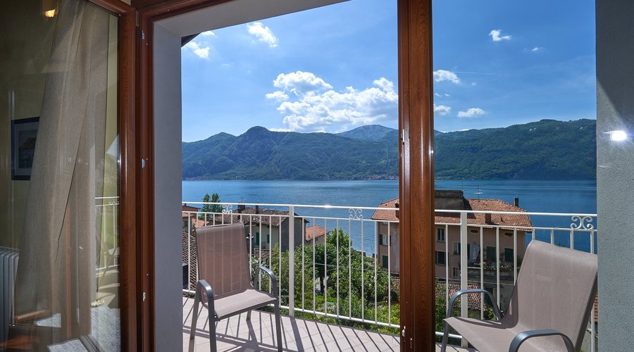 LAKE VIEW