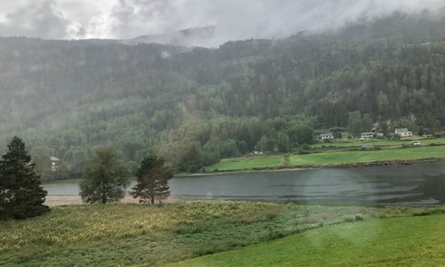 Bergensbanen - A few chalets along the way