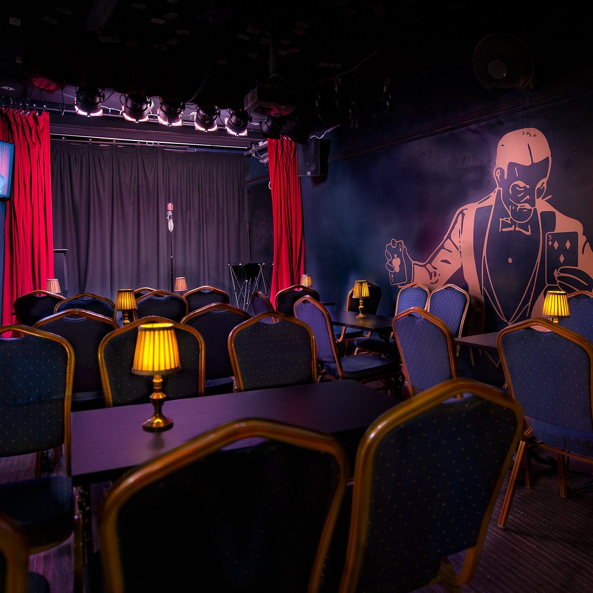 Smoke & Mirrors Comedy & Magic Theatre Pub (Bristol) - Lohnt es sich?